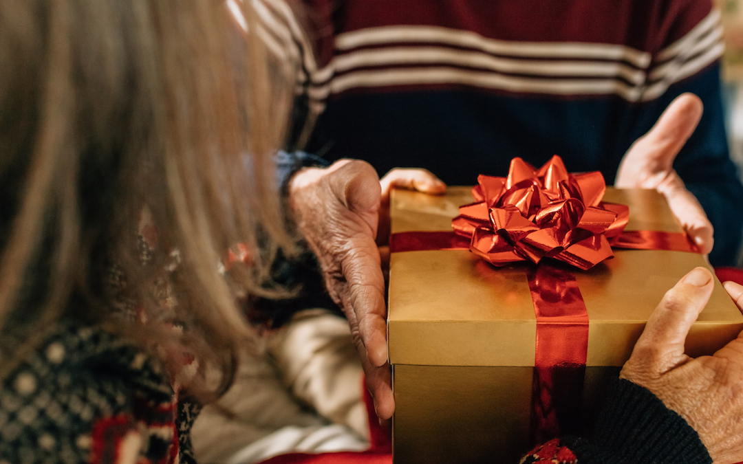 10 Best Gifts for Seniors 2023